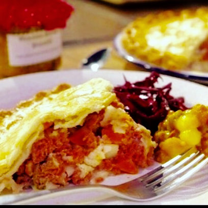 Miss Windsor's Delectables - Patricia Matthews - Grandmas Antique Recipe - Corned Beef Hash Pie