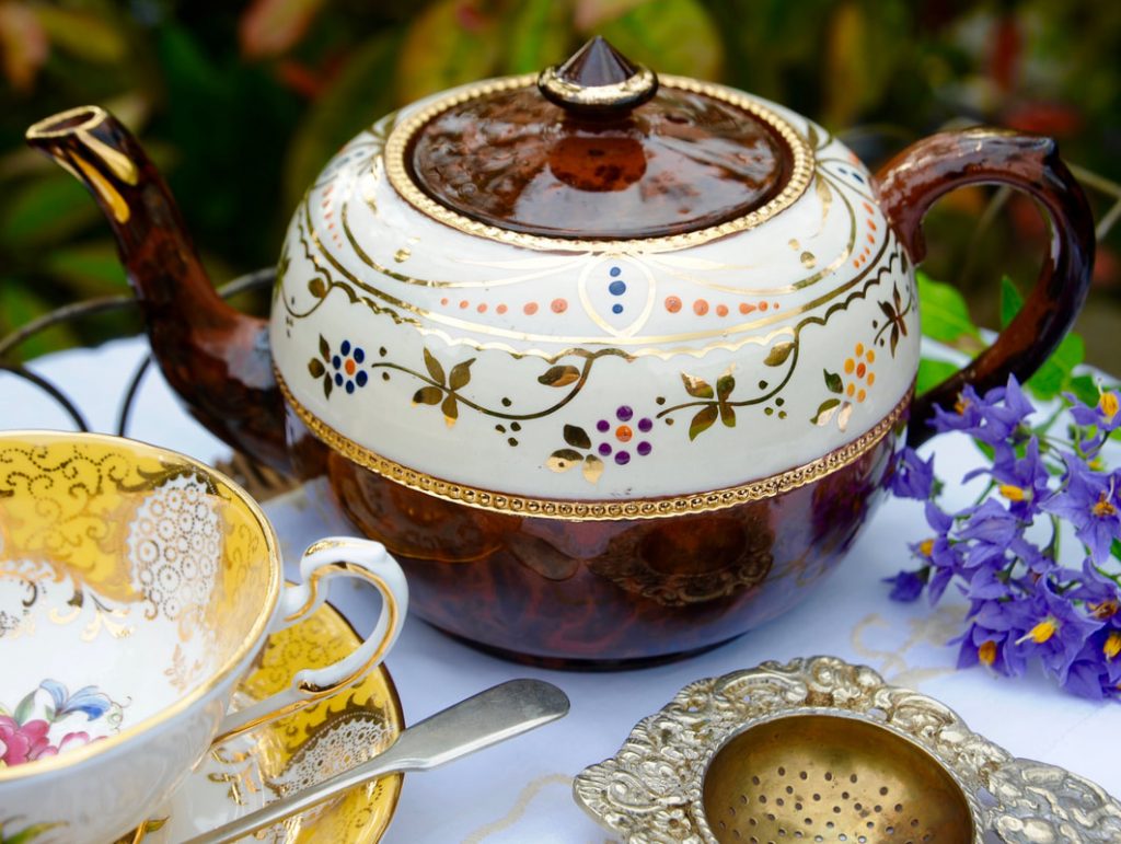 Miss Windsor's Delectables - my vintage Brown Betty teapot, English bone china cup & saucer by Paragon & Miles West-Country Original Blend Loose Leaf Tea - Porlock, Somerset!